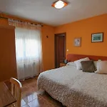 Alojamientos Fermin Guest house Cangas de Onis
