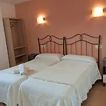 Alojamientos Fermin Guest house 2*